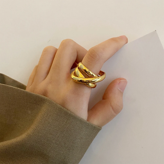Trio ring