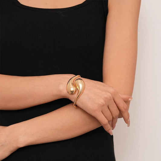 Teardrop bangle