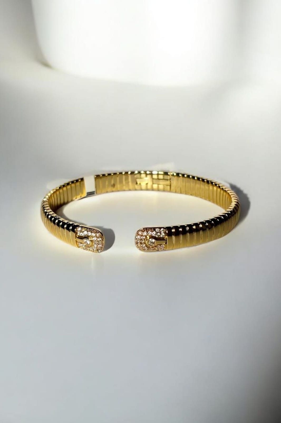 Aurelian cuff _18k gold plated