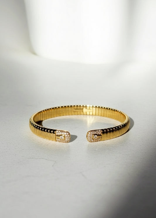 Aurelian cuff _18k gold plated