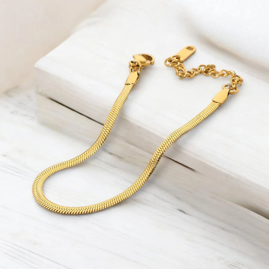 Snake style bracelet