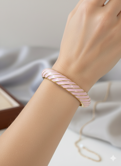Blush chunky bangle