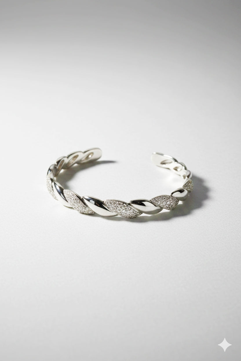 Braided cuff _ 18k gold plated