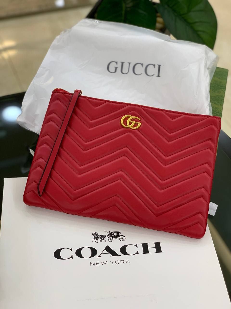 Gucci clutche